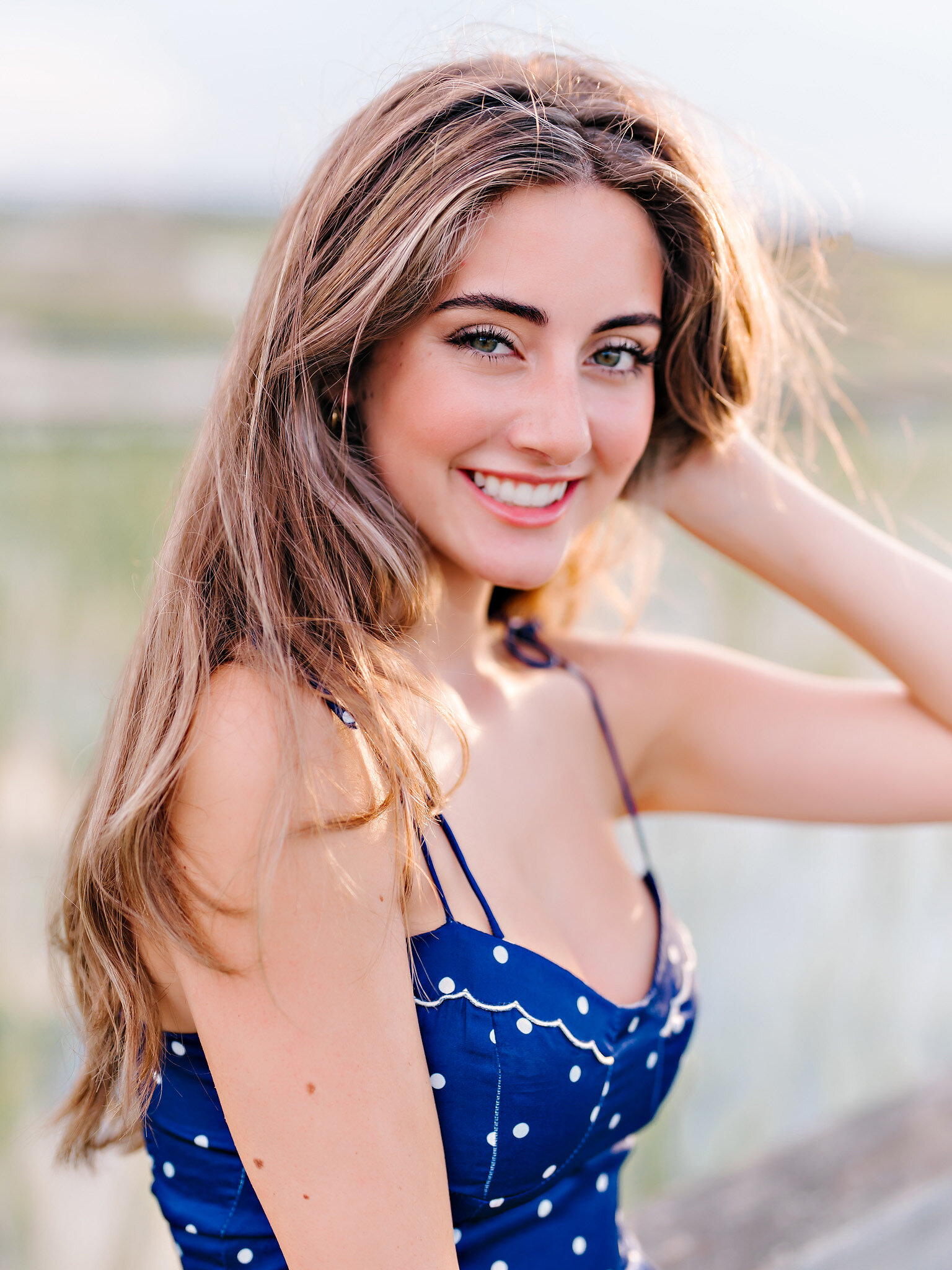 Senior picture outfit ideas for a girl at DeBordieu Colony
