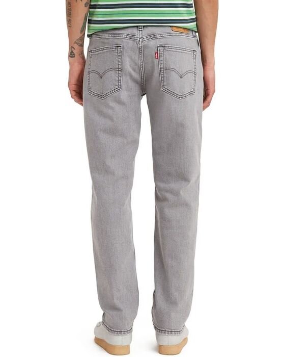 Light Wash Straight-Leg Jeans — Dads fall family photo outfit idea