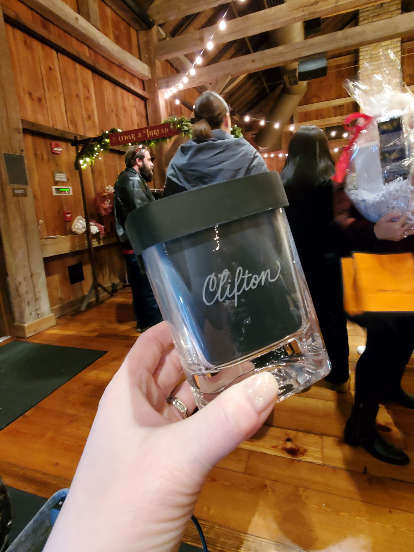 Holiday employee appreciation gifting custom glass