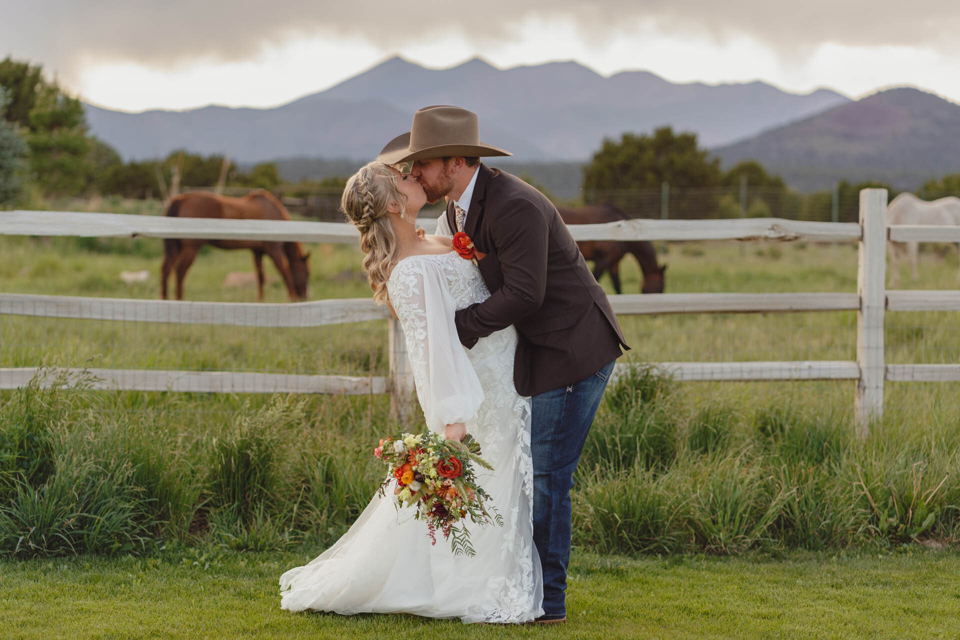 Summer wedding in Flagstaff with mountains in the background