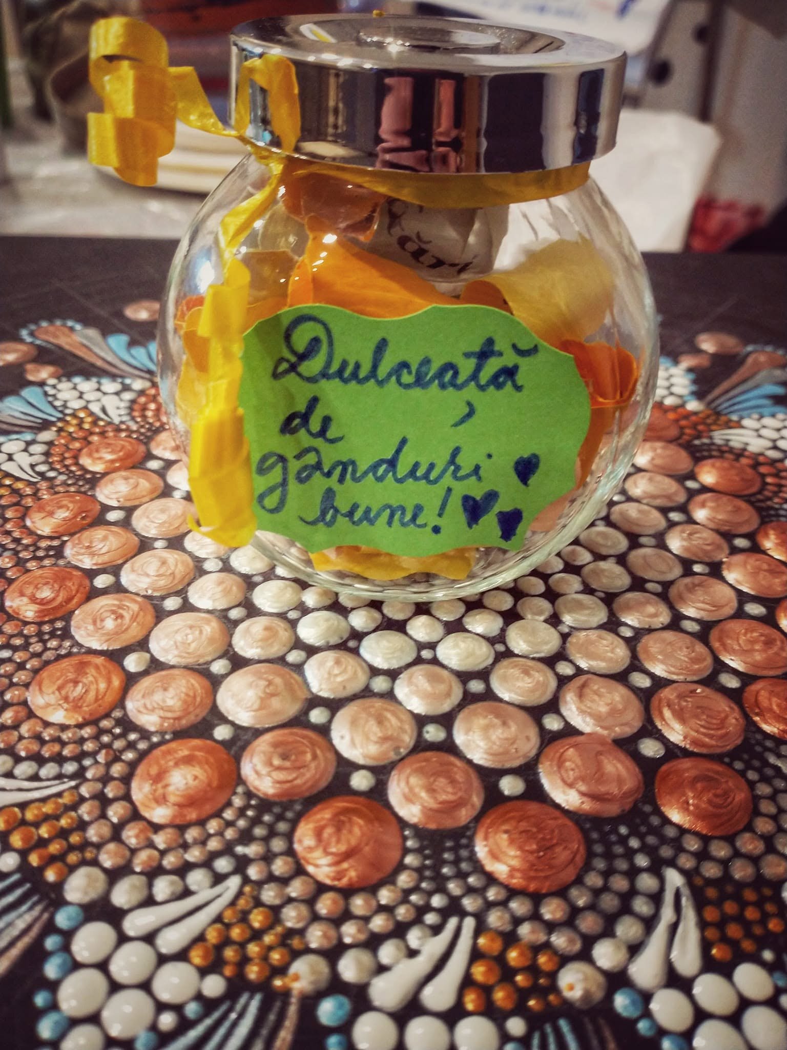 Moment de la atelierul de dot art