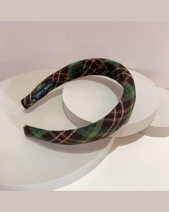 Green Plaid Padded Headband — Bows & Headbands fall family photo outfit idea