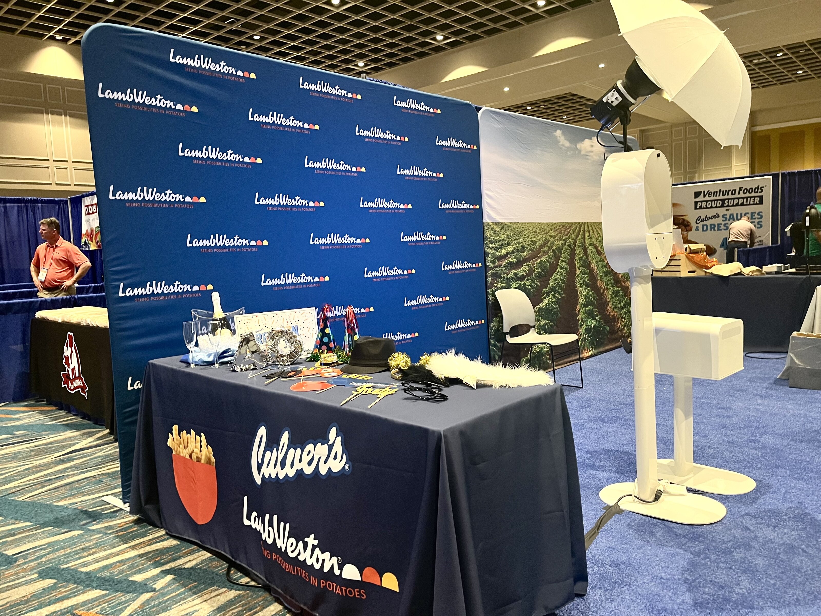 Pro DSLR photo booth portraits at an Orlando corporate event