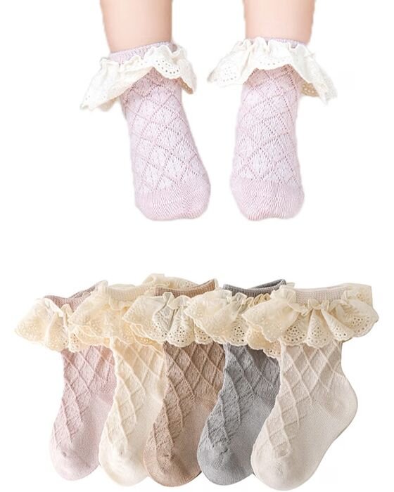 Blush Lace Ruffle Socks — Socks fall family photo outfit idea