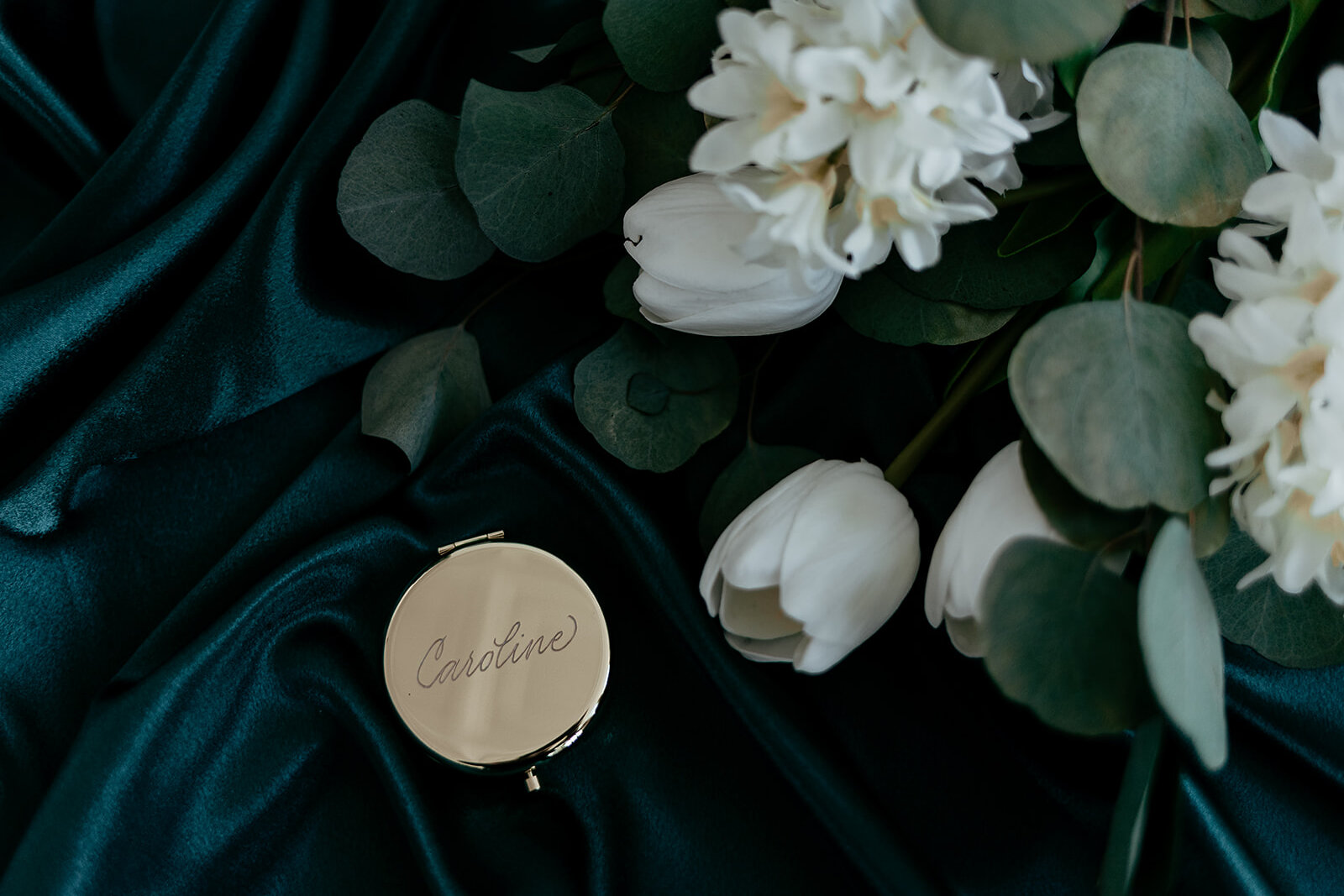 Pre-event customized pieces
