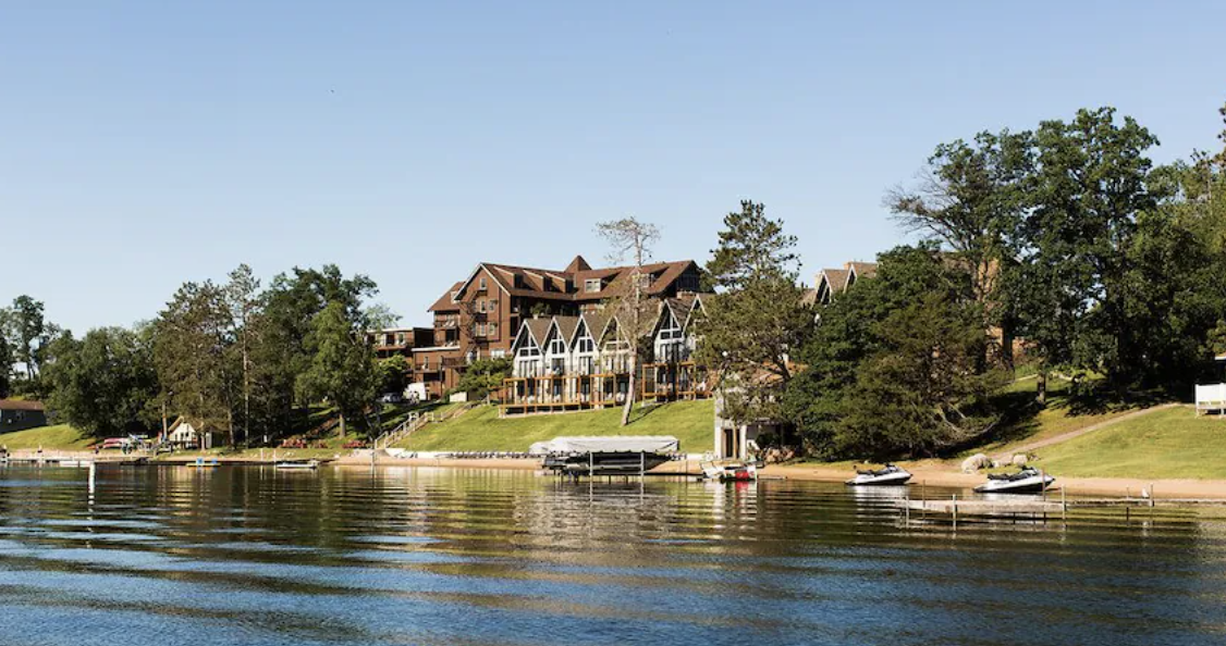 Madden’s on Gull Lake