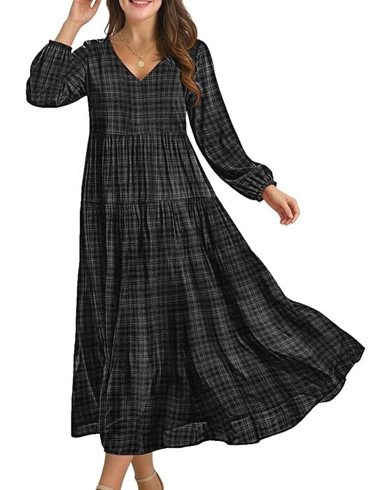 Black Plaid Tiered Maxi Dress — Moms fall family photo outfit idea