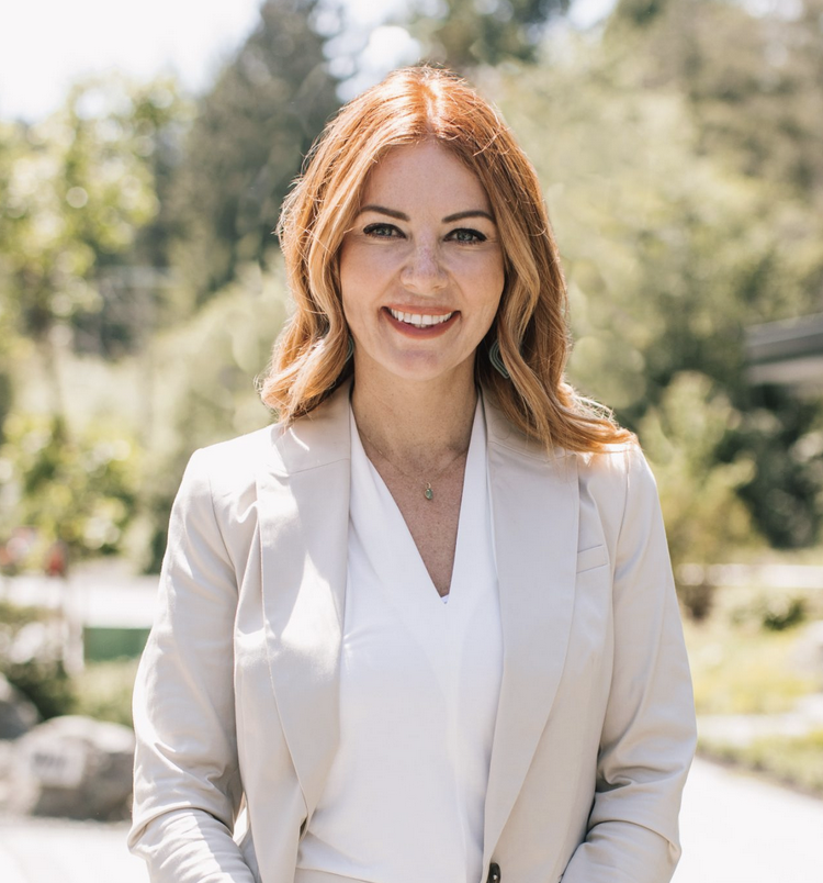 Chantelle Lysyk, RE/MAX Camosun Realtor, Creative Dynamics virtual assistant and coaching client