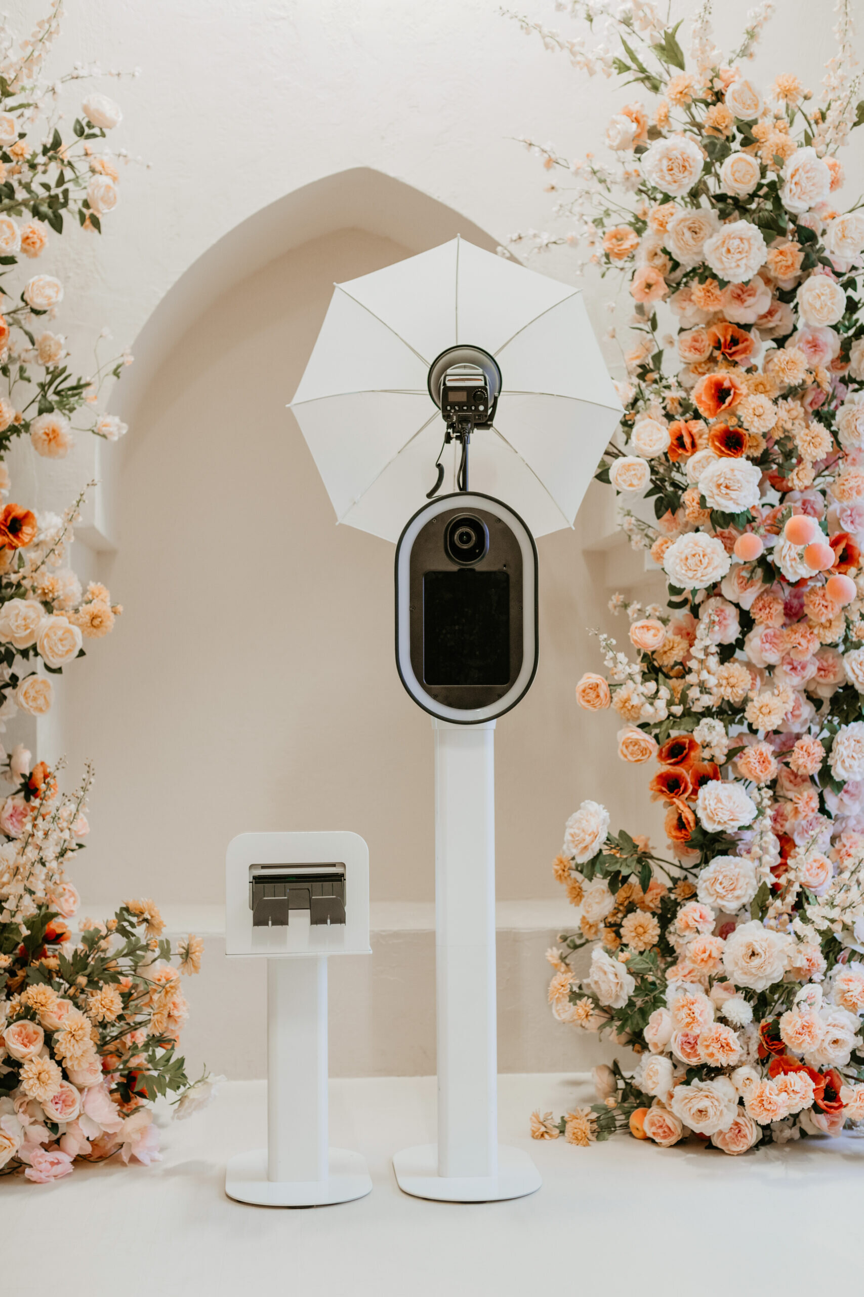 Pro DSLR photo booth portraits at an Orlando wedding
