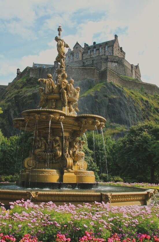 Edinburgh city skyline