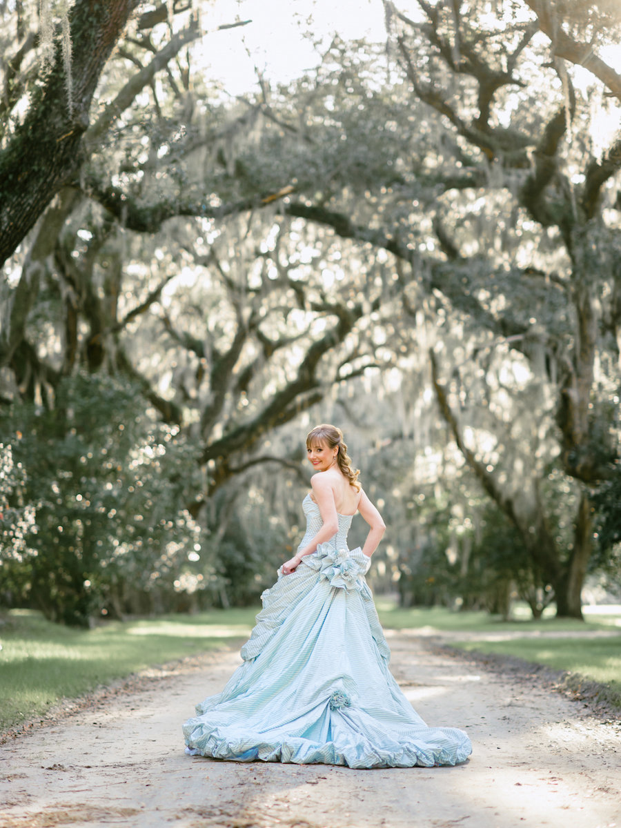 Wedding photography at Magnolia Plantation, one of Charleston's most photographed wedding venues