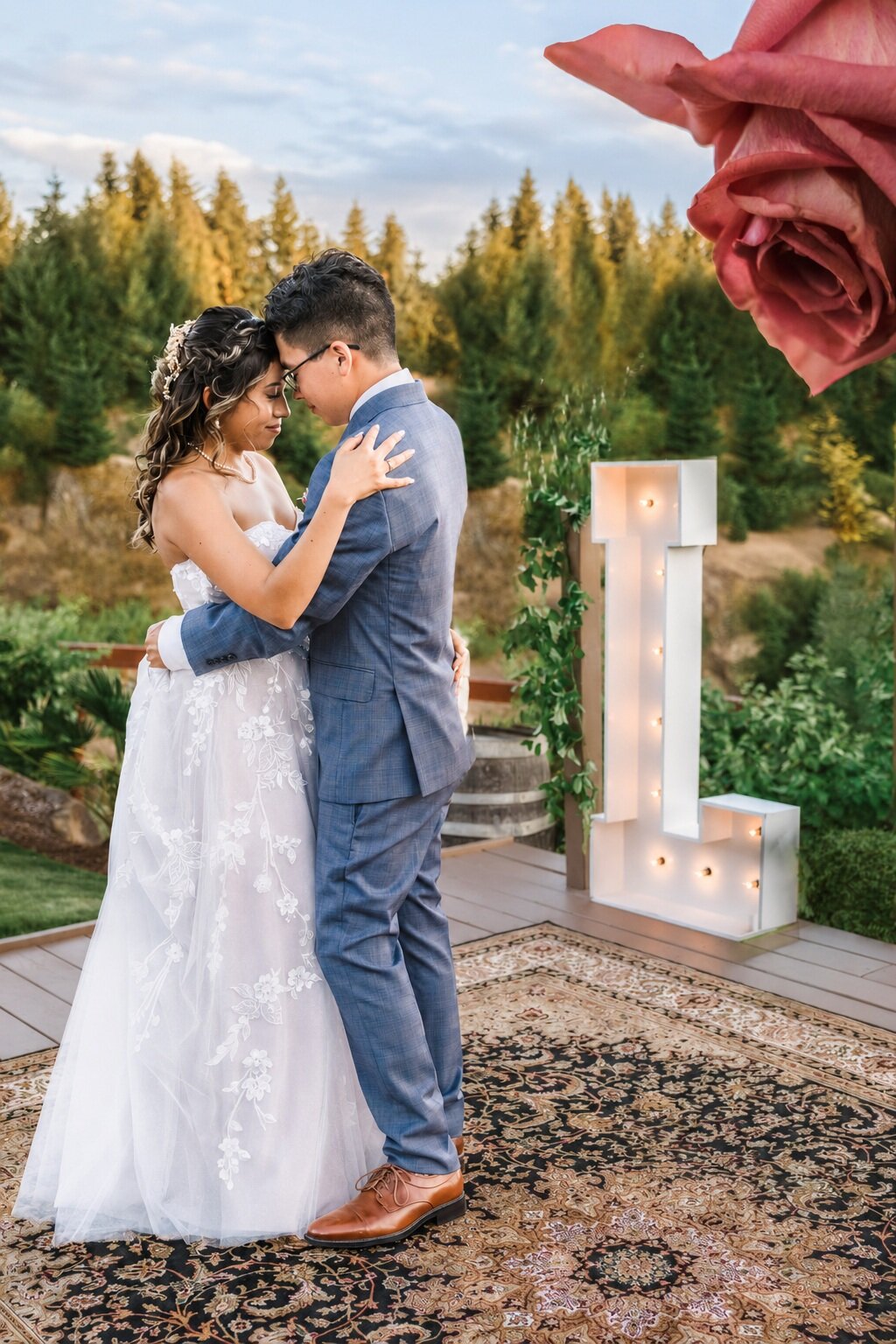 True-to-color wedding first dance