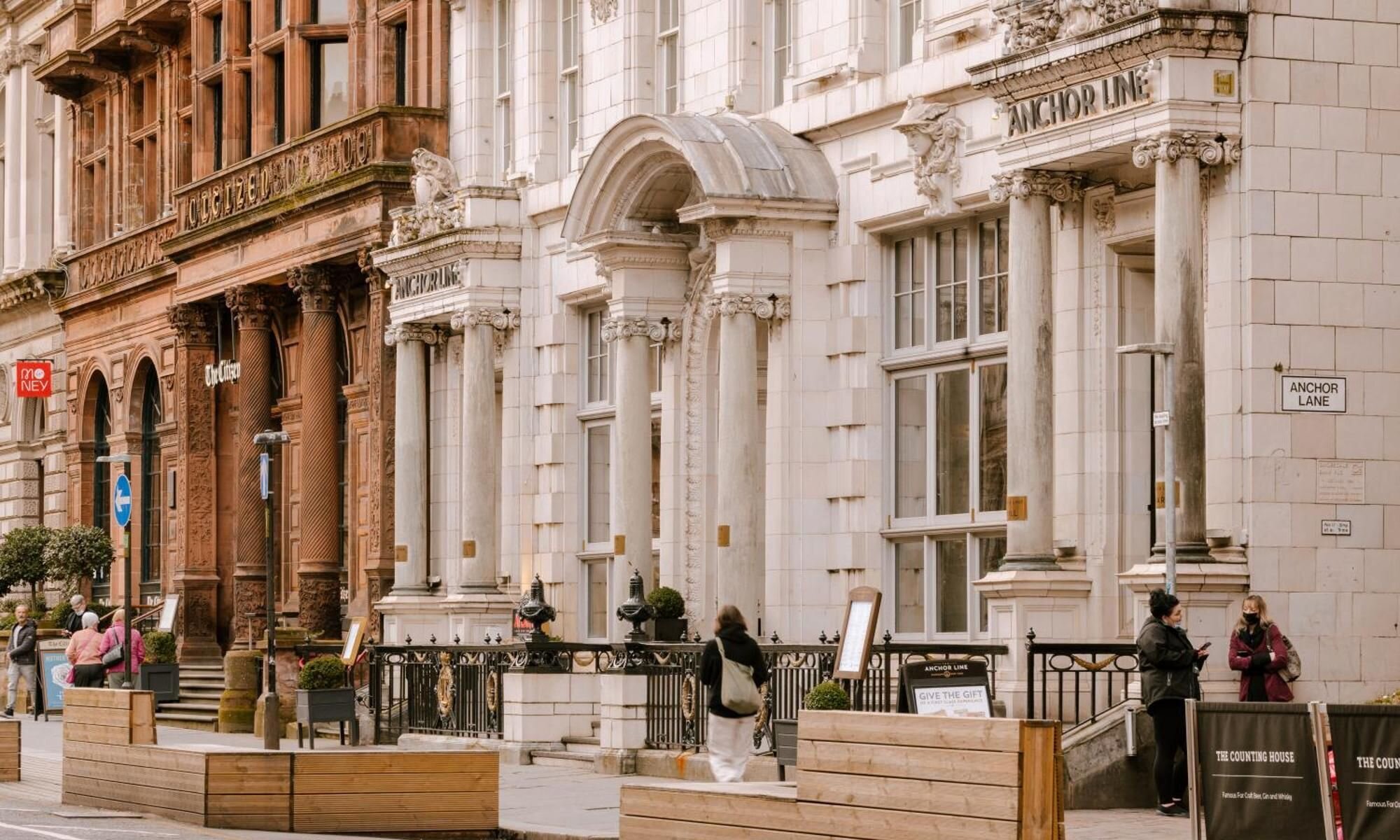 Explore hen weekends in Glasgow