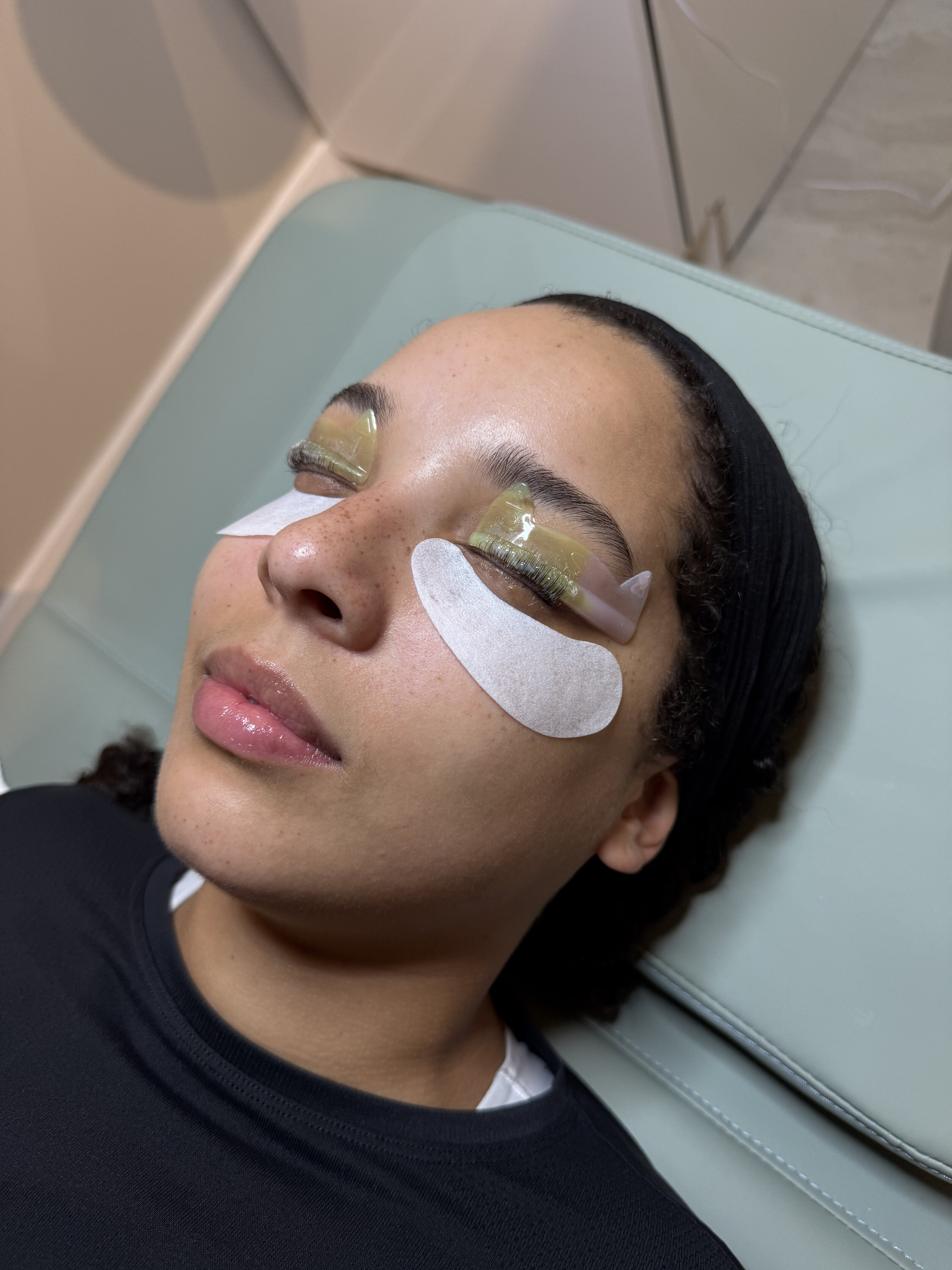 A Skinversity lash lift in progress